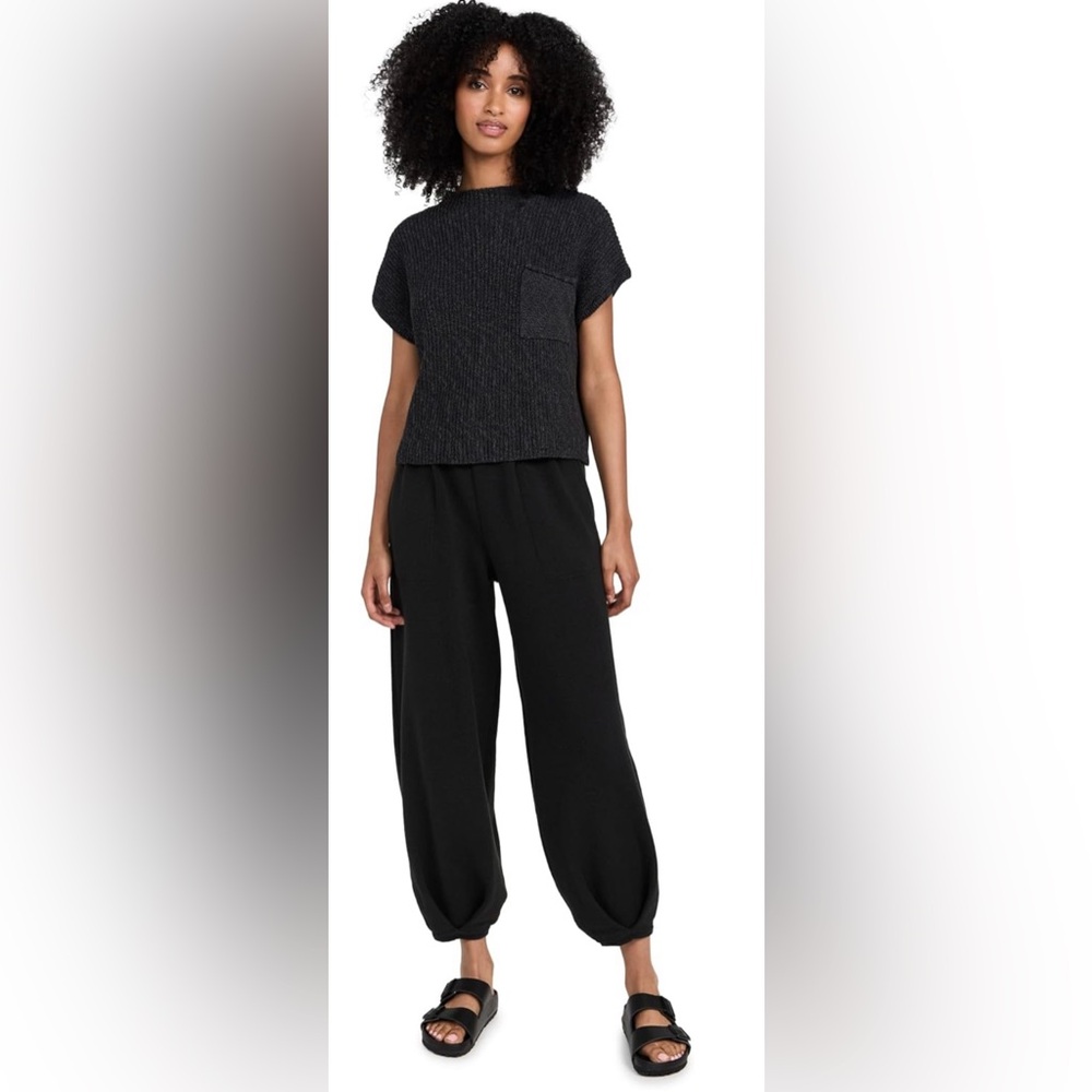 Free People’s Freya Set. Available in Charcoal and Oat.